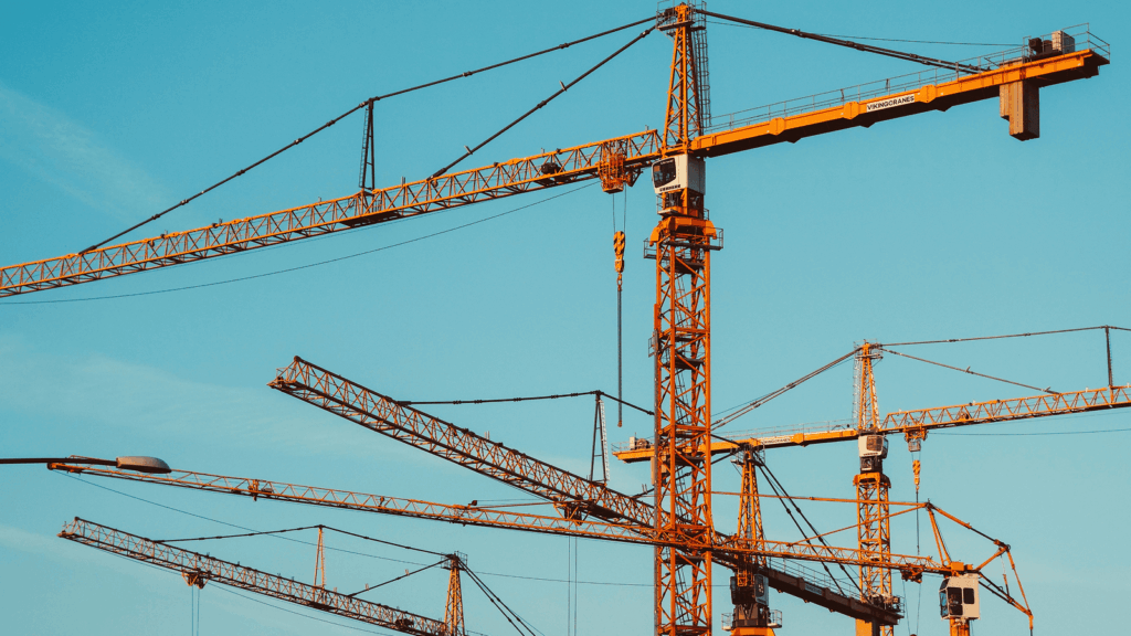 building industry hiring expert